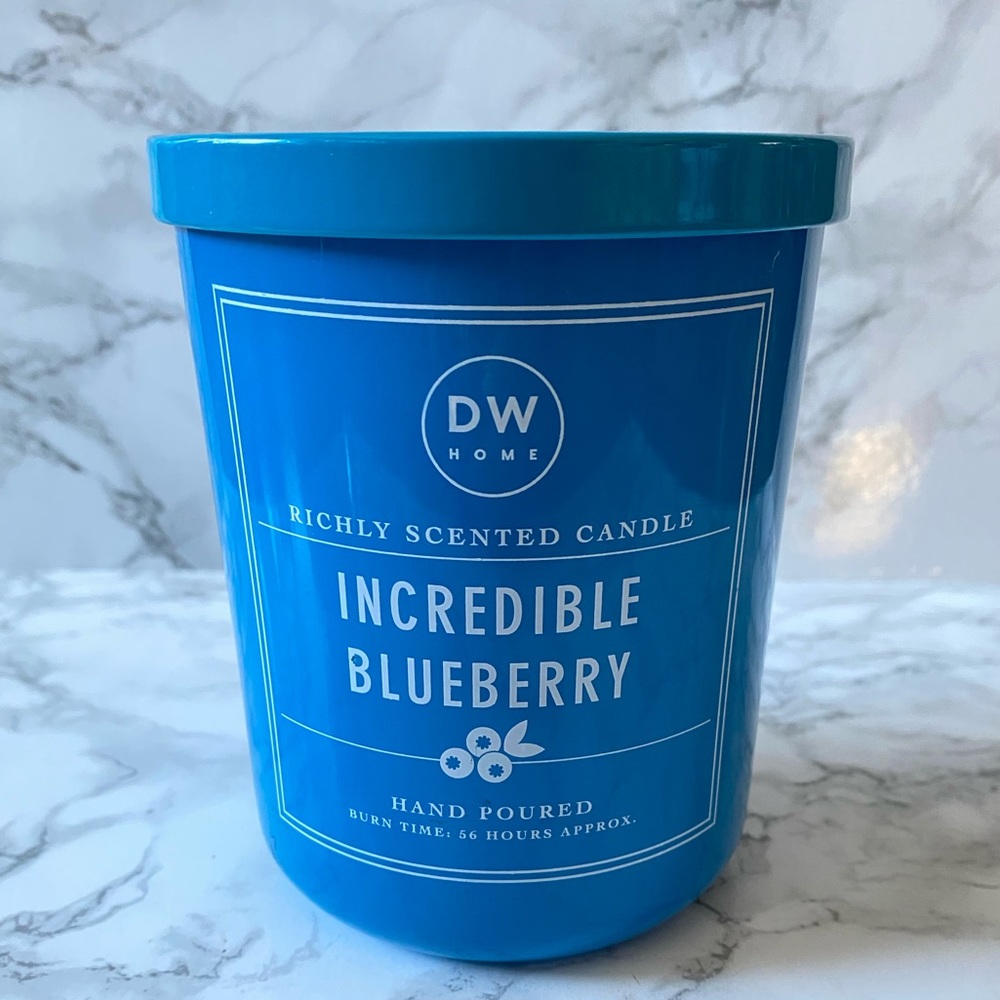 DW Home Incredible Blueberry Large Candle